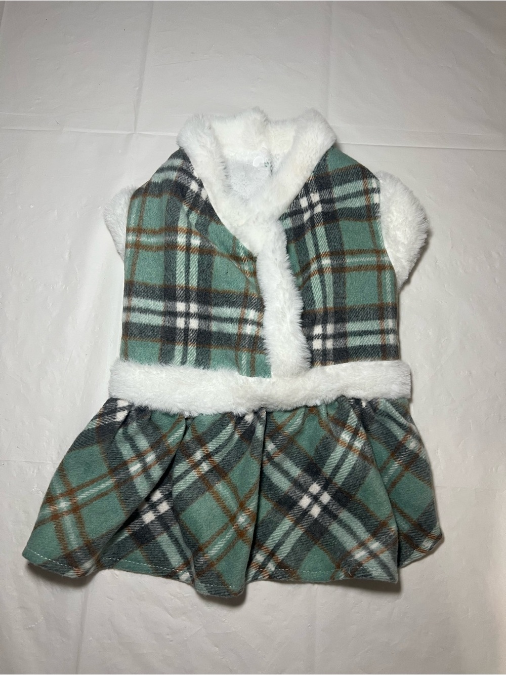 NWT Yikeyo Plaid Dog Sweater Size: M